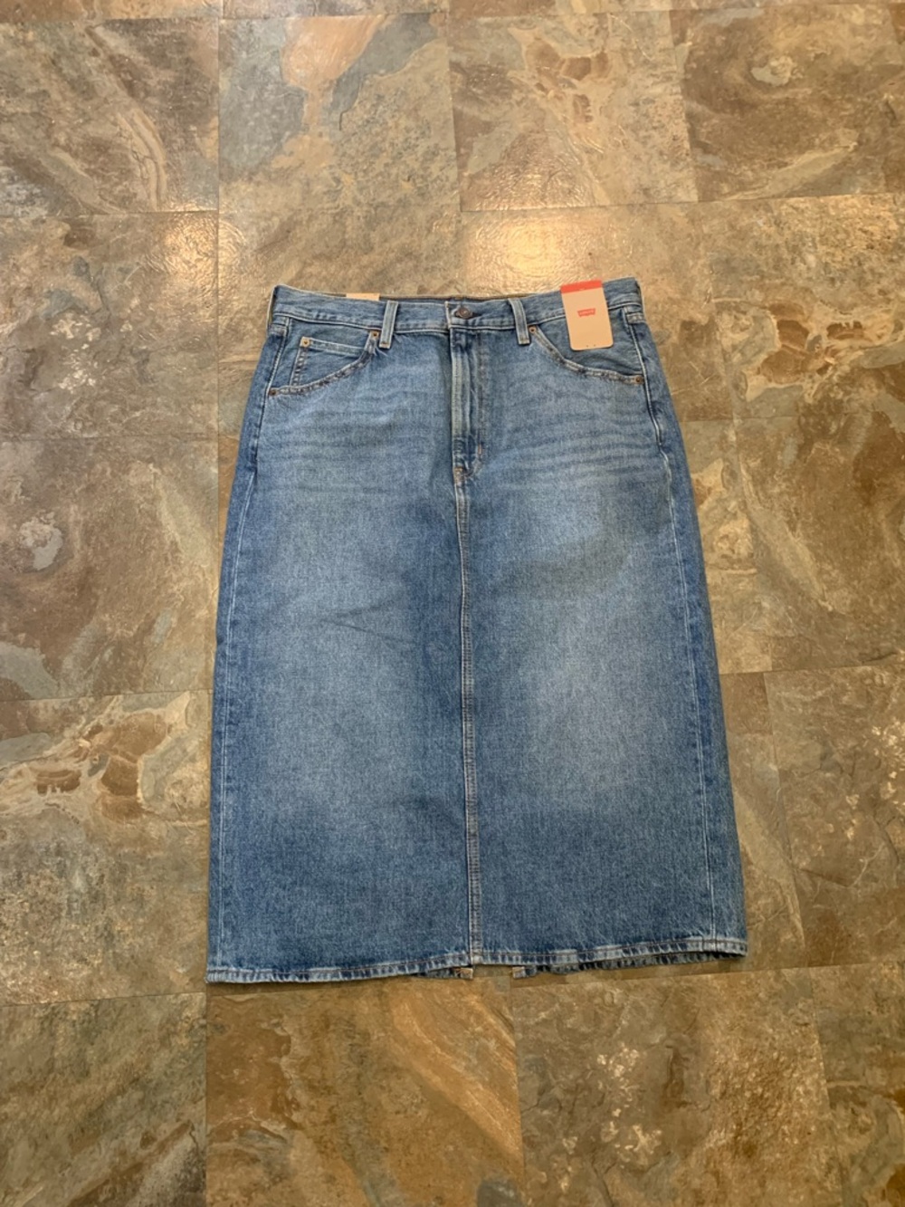 Levi’s jean skirt, size 32, NWT
